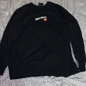 Nike sweatshirt
